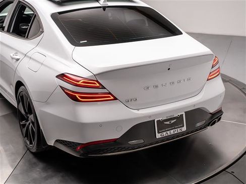 Used 2023 Genesis G70 2.0T w/ Sport Prestige Package RWD image 30