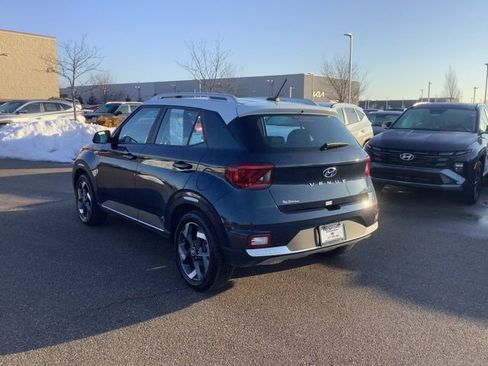 Certified 2026 Hyundai Venue SEL image 8