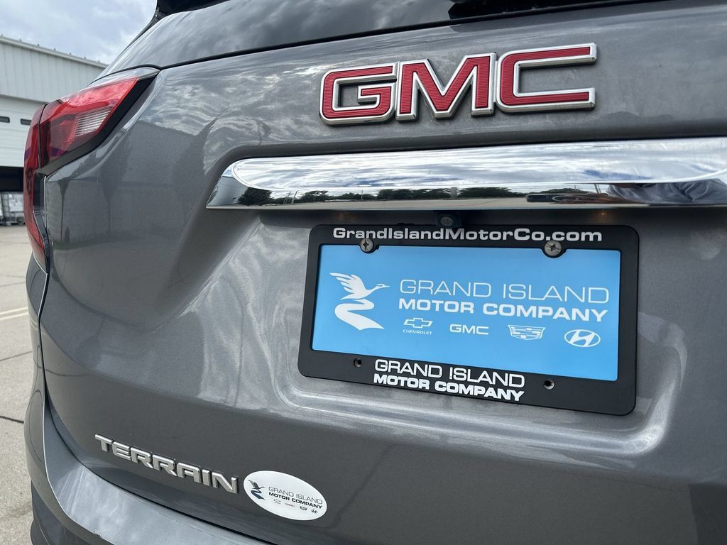 Certified 2018 GMC Terrain SLE FWD image 31