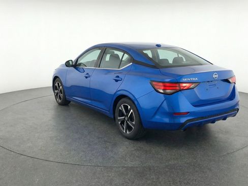Used 2025 Nissan Sentra SV image 6