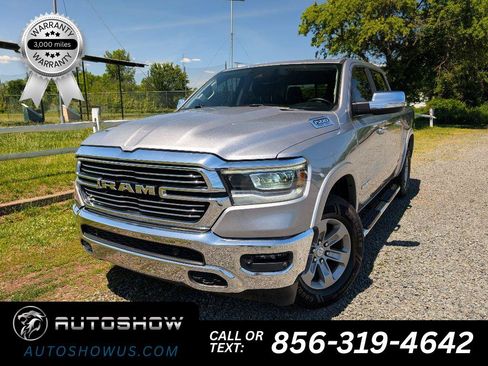 Used 2022 RAM 1500 Laramie AWD/4WD image 1