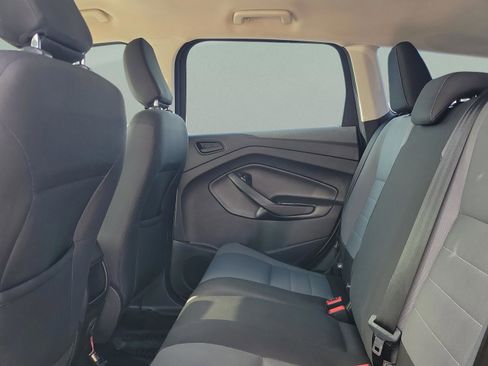 Used 2018 Ford Escape S image 29