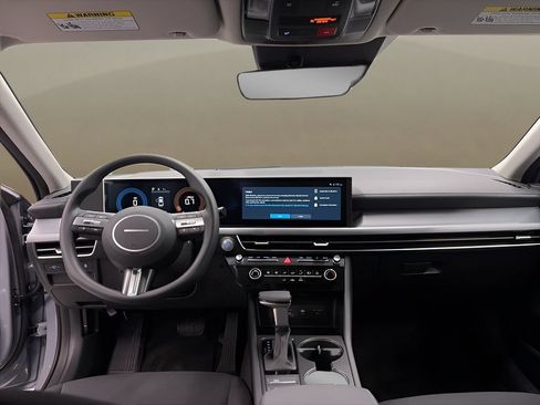 New 2026 Hyundai Sonata SE FWD image 17