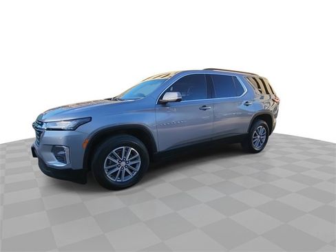 Certified 2023 Chevrolet Traverse LT image 4