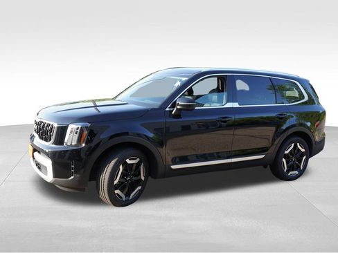 Certified 2024 Kia Telluride EX w/ EX Captain's Chair Package AWD/4WD image 10