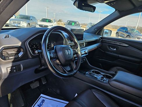 Used 2023 Honda Pilot Elite image 21