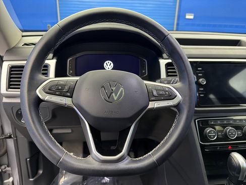 Used 2023 Volkswagen Atlas SEL AWD/4WD image 14