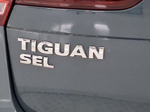 Used 2019 Volkswagen Tiguan SEL image 24