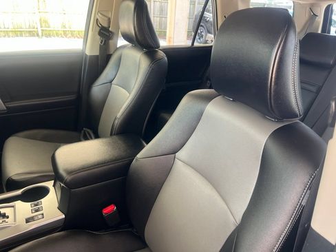 Used 2018 Toyota 4Runner SR5 Premium AWD/4WD image 5