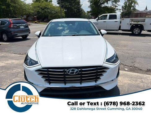 Used 2020 Hyundai Sonata SE FWD image 2