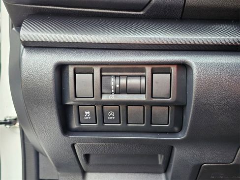 Used 2022 Subaru Crosstrek 2.0i Premium w/ Popular Package #2 image 24