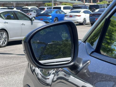 New 2026 Nissan Kicks SR w/ SR Premium Package FWD image 25