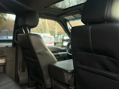 Used 2016 Ford F350 Lariat w/ Lariat Ultimate Package image 21