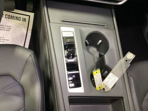 Certified 2024 Volkswagen Atlas SE image 15