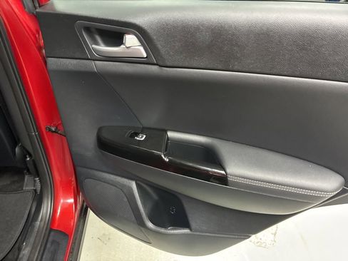 Used 2022 Kia Sportage EX image 10