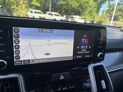 Used 2022 Kia Sorento S w/ Panoramic Sunroof Package FWD image 21