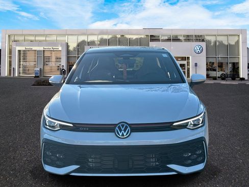 New 2026 Volkswagen GTI SE image 2