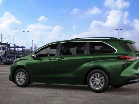 New 2026 Toyota Sienna XLE AWD/4WD image 93
