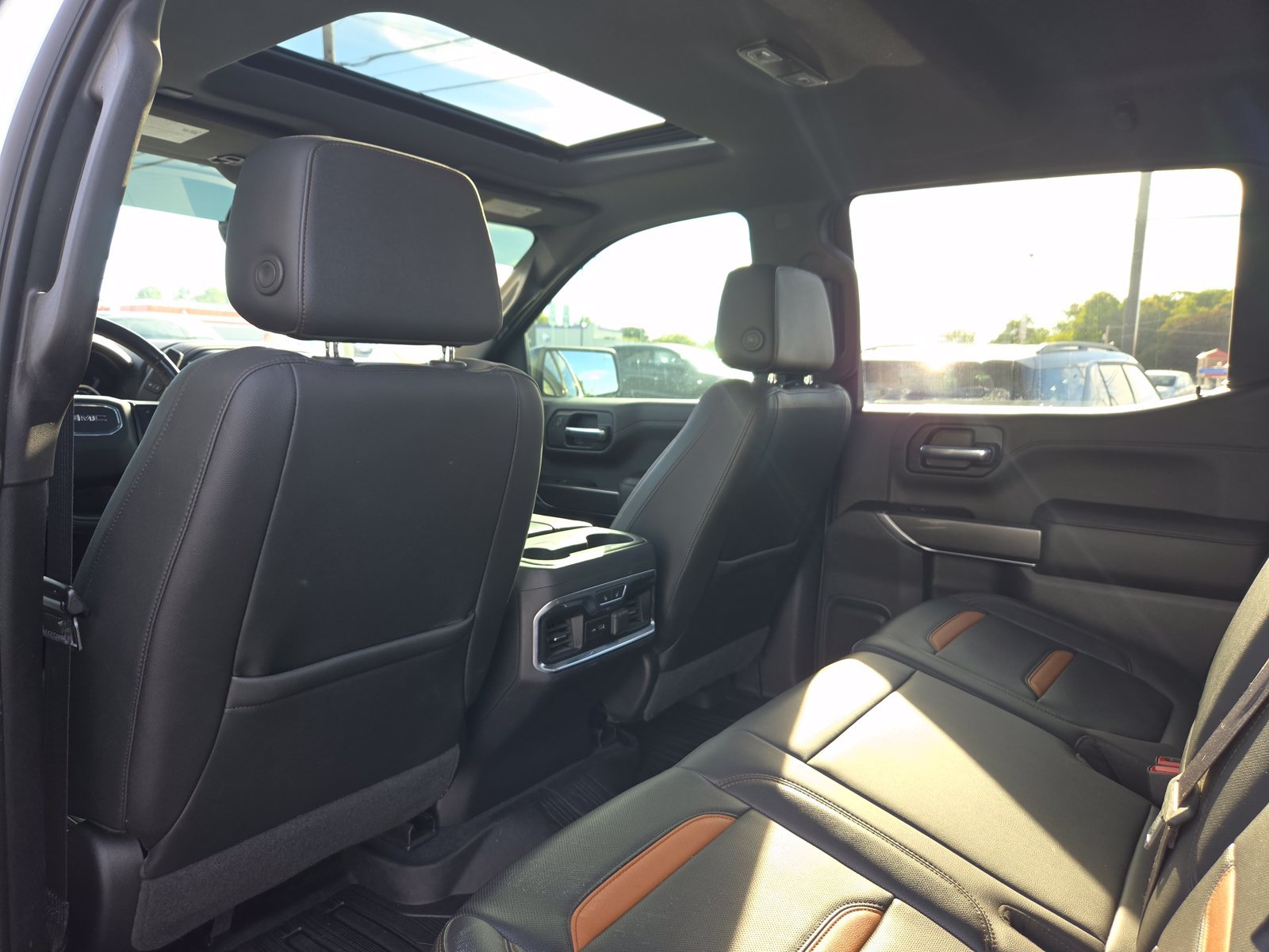 Used 2019 GMC Sierra 1500 AT4 w/ AT4 Premium Package AWD/4WD image 24