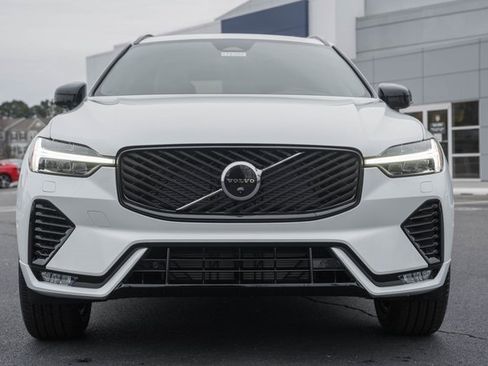New 2026 Volvo XC60 B5 Plus w/ Protection Package Premier image 2