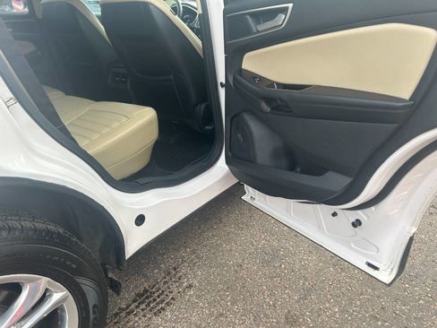 Used 2016 Ford Edge SEL w/ Equipment Group 201A image 21