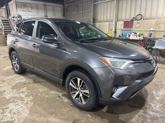 Used 2018 Toyota RAV4 XLE video 2