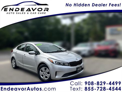 Used 2018 Kia Forte LX FWD image 1