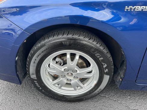 Used 2011 Toyota Prius One image 15