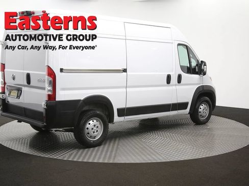 Used 2023 RAM ProMaster 2500 w/ Convenience Group FWD image 35