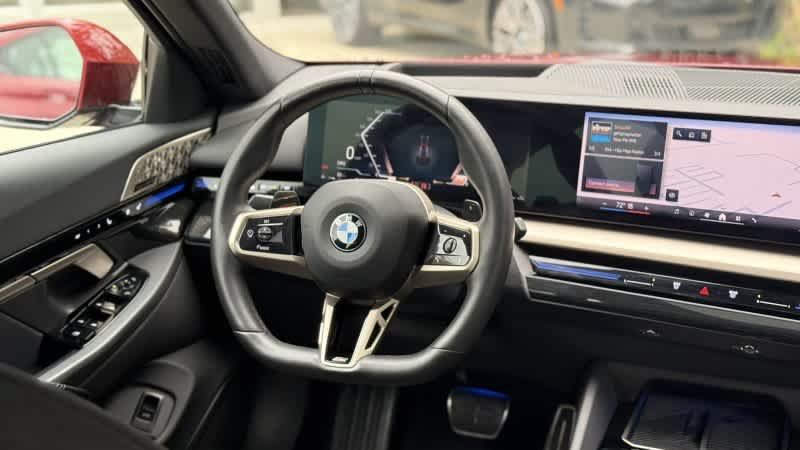 Used 2026 BMW 530i w/ M Sport Package RWD image 23