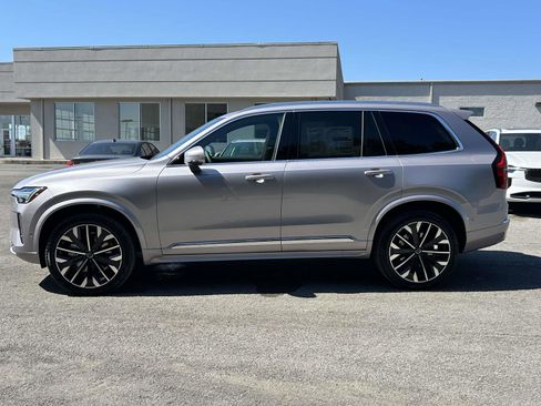 New 2026 Volvo XC90 B5 Plus image 6