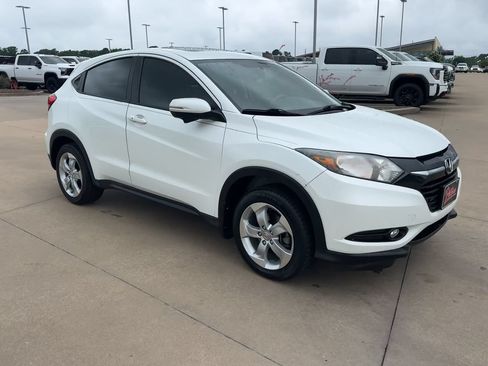 Used 2016 Honda HR-V EX image 3
