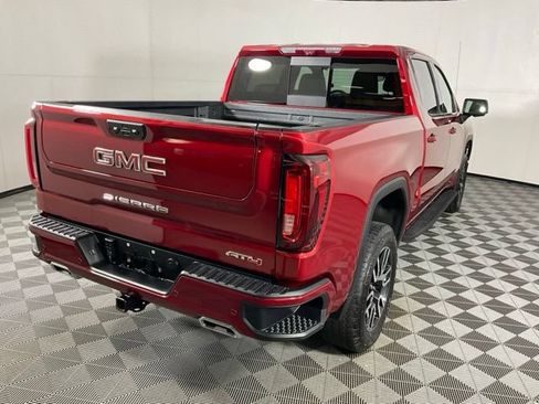 Used 2025 GMC Sierra 1500 AT4 w/ AT4 Premium Package AWD/4WD image 8
