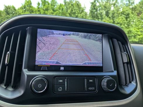Used 2022 GMC Canyon Denali RWD image 21