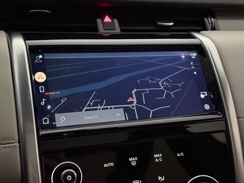 Used 2022 Land Rover Discovery Sport SE R-Dynamic image 31