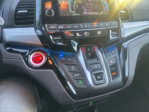 Used 2019 Honda Odyssey Elite image 7
