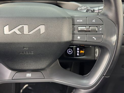 Used 2024 Kia EV9 Light Long Range image 21