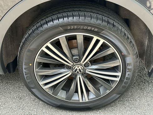 Used 2024 Volkswagen Tiguan Wolfsburg Edition AWD/4WD image 5