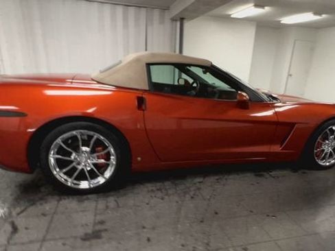 Used 2006 Chevrolet Corvette Convertible w/ Preferred Equipment Group RWD image 9
