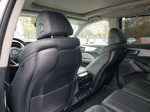 Certified 2023 Acura MDX FWD w/ Technology Package image 14