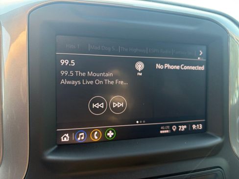Used 2022 Chevrolet Silverado 1500 Custom AWD/4WD image 22