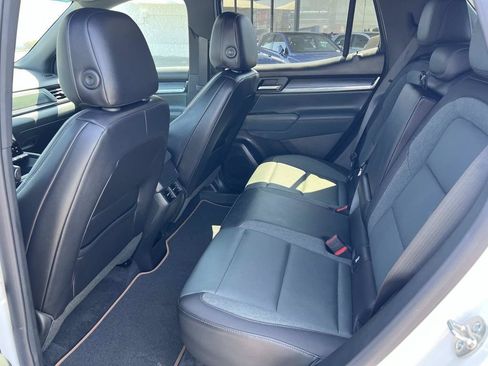 Used 2026 GMC Terrain AT4 AWD/4WD image 21