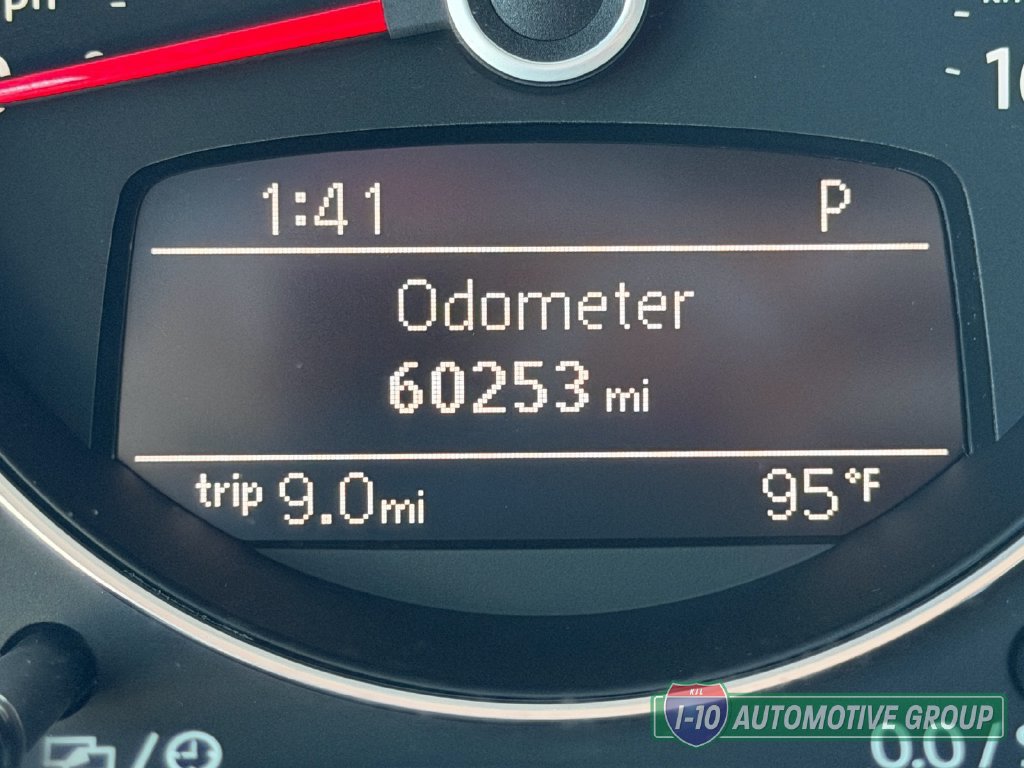 Used 2013 Volkswagen Beetle 2.5 FWD image 18