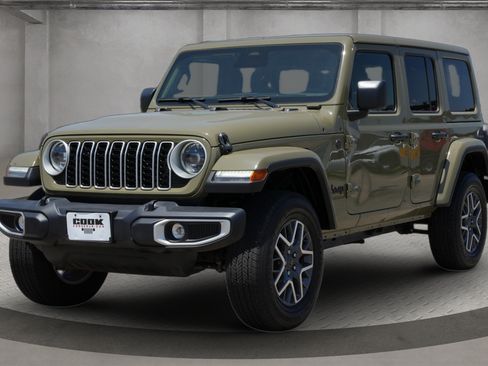 Used 2026 Jeep Wrangler Unlimited Sahara AWD/4WD image 1