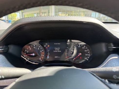 Used 2024 Jeep Compass Latitude AWD/4WD image 19