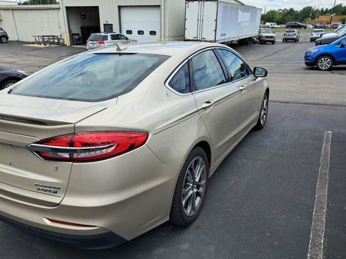 Used 2019 Ford Fusion Titanium FWD image 7