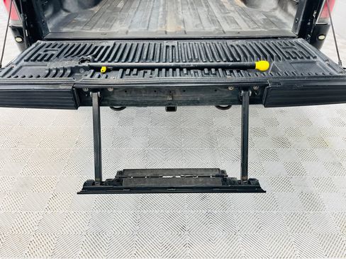 Used 2014 Ford F150 Raptor w/ Equipment Group 801A Luxury image 4