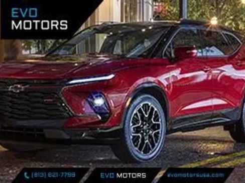 Used 2025 Chevrolet Blazer RS FWD image 1