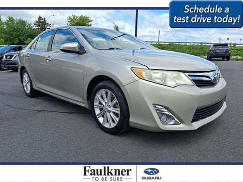 Used 2013 Toyota Camry XLE w/ Leather Pkg FWD image 1