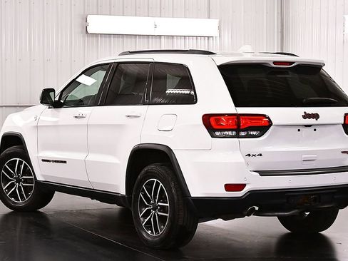Used 2020 Jeep Grand Cherokee Trailhawk AWD/4WD image 5